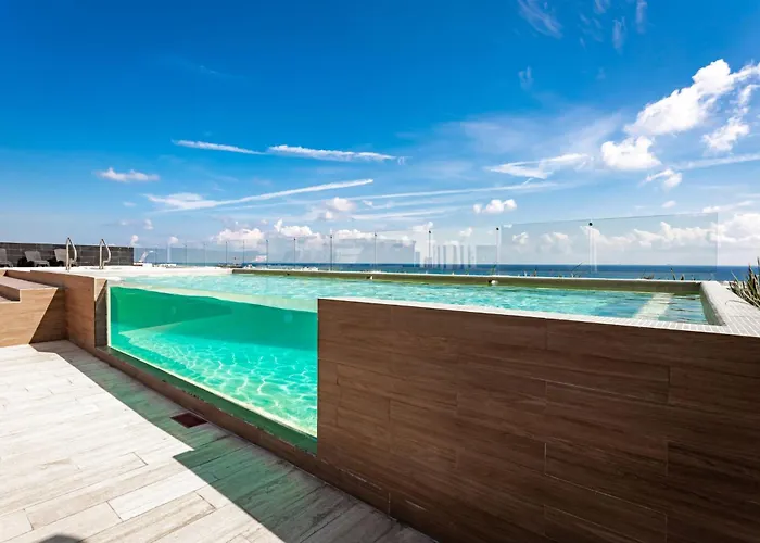 Luxury 1br In Pdc, Steps From